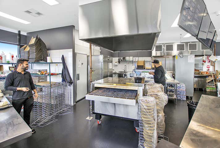 85 Elmslie Drive Cranbourne East VIC 3977 - Image 9