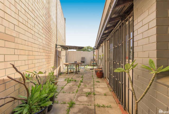 17 Page Road Kelmscott WA 6111 - Image 23