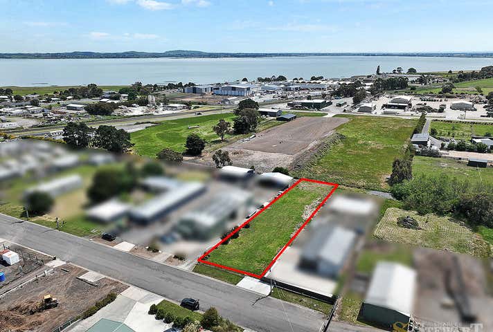 27 Saunders Street Colac VIC 3250 - Image 5