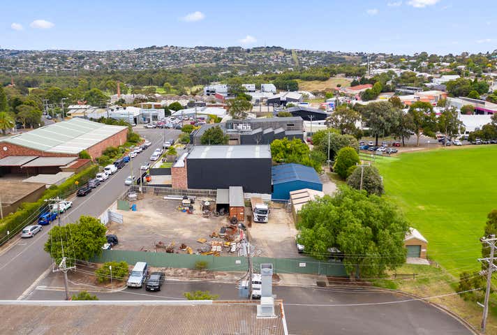 10 & 12 Riversdale Road Newtown VIC 3220 - Image 10