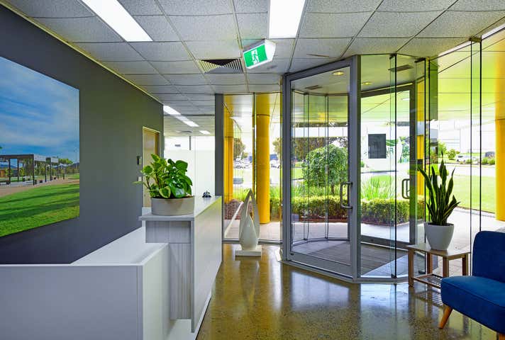 6 Dalmore Drive Scoresby VIC 3179 - Image 3