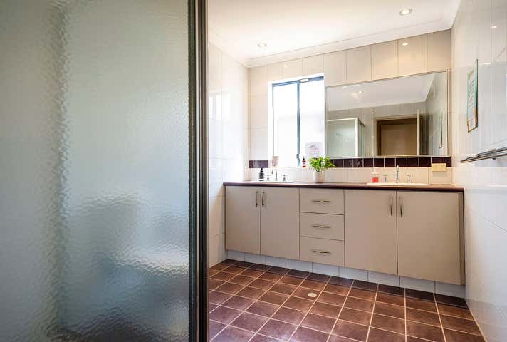 37 Mornington Parkway Ellenbrook WA 6069 - Image 10