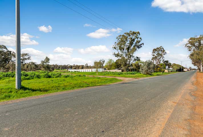 338 Station Street Epsom VIC 3551 - Image 5