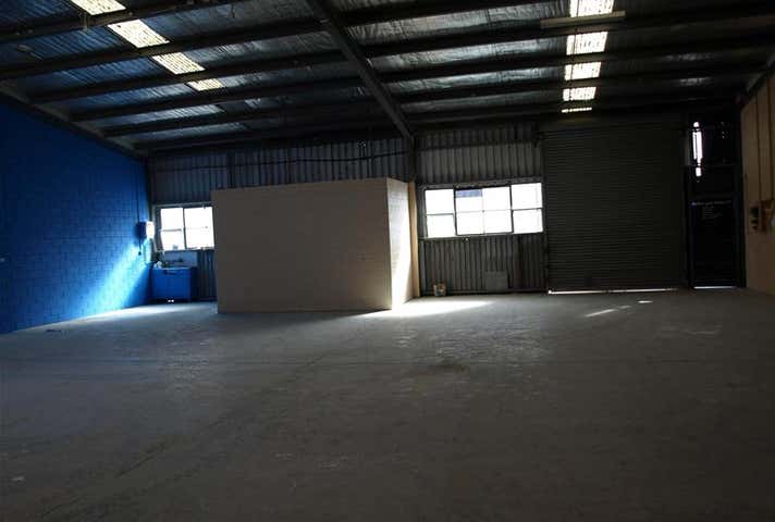 2/23 Oban Road Ringwood VIC 3134 - Image 4