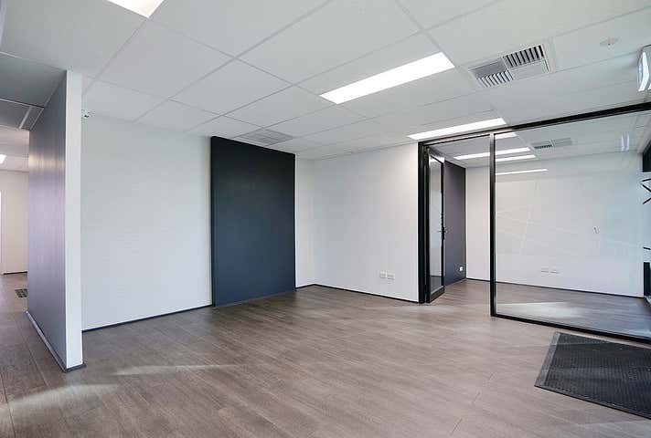 Unit 5, 25 Gympie Way Willetton WA 6155 - Image 32