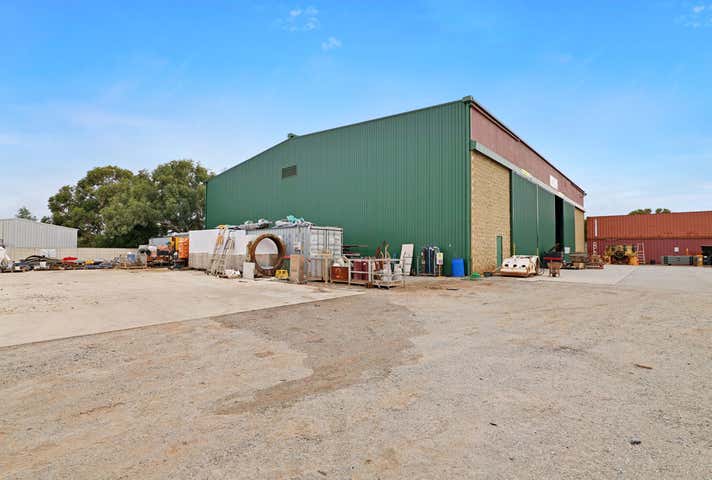 5 Baltic Court Maddington WA 6109 - Image 9