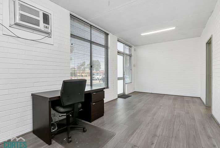 9/369 Holmes Road Forrestfield WA 6058 - Image 3