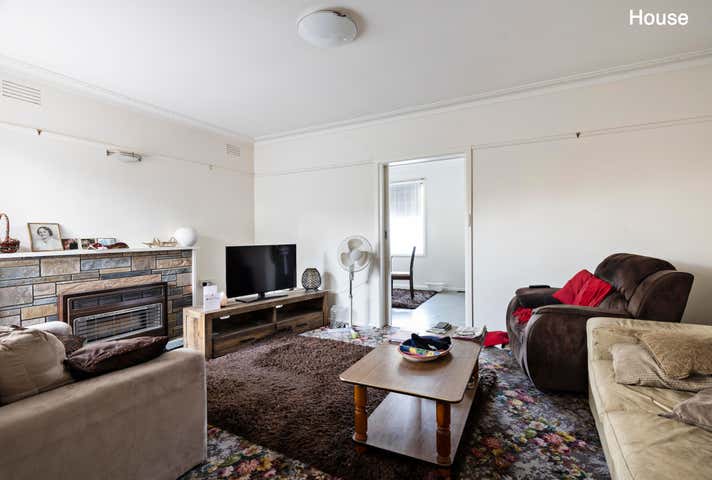 100 & 102 Main Hurstbridge Road Diamond Creek VIC 3089 - Image 12