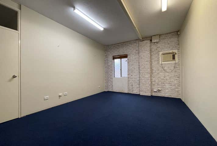 Unit 1, 49 Berriman Drive Wangara WA 6065 - Image 5
