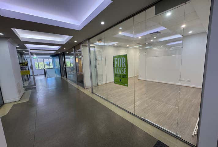 245 Albert Street Brisbane City QLD 4000 - Image 11