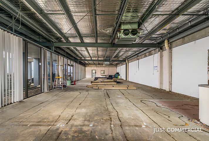 15  Wadhurst Drive Boronia VIC 3155 - Image 4