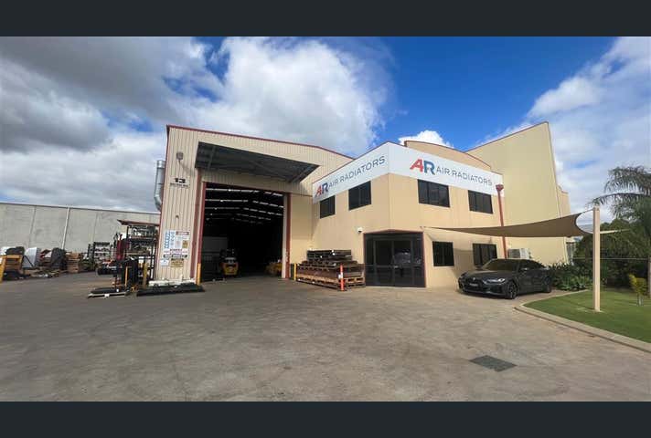 13 Walters Way Forrestfield WA 6058 - Image 1