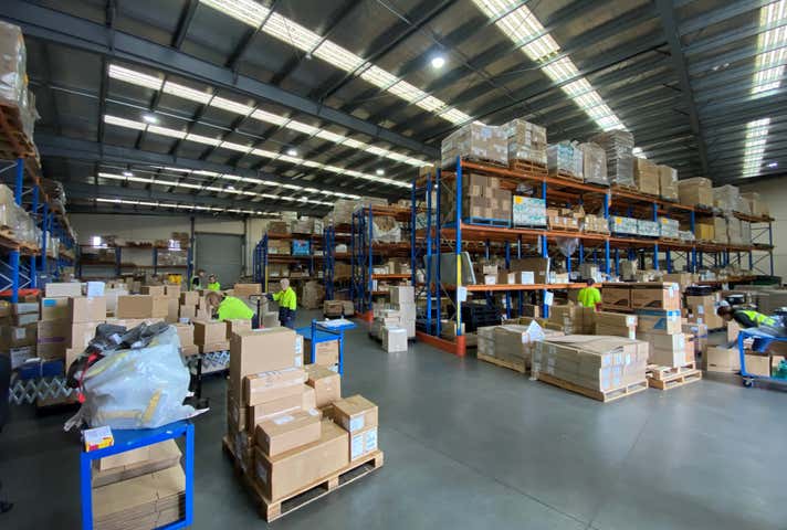 79 Licola Cres Dandenong South VIC 3175 - Image 4