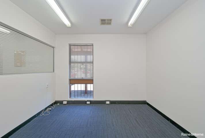 B, 23 Chalgrove Avenue Rockingham WA 6168 - Image 5