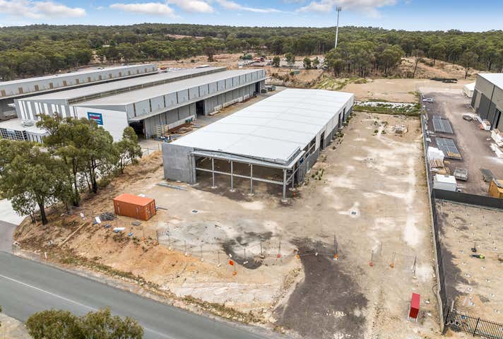 39 Fairview Road Kangaroo Flat VIC 3555 - Image 2