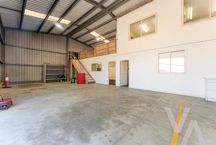 1/200 Macquarie Road Warners Bay NSW 2282 - Image 2