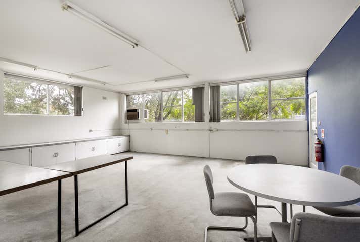 2/8 Pioneer Avenue Thornleigh NSW 2120 - Image 2