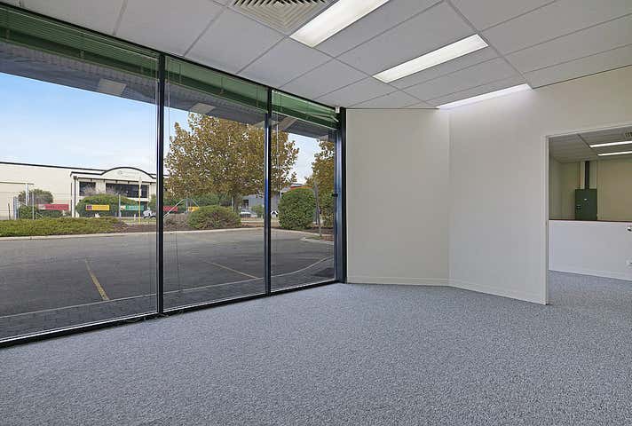 47 Catalano Circuit Canning Vale WA 6155 - Image 15