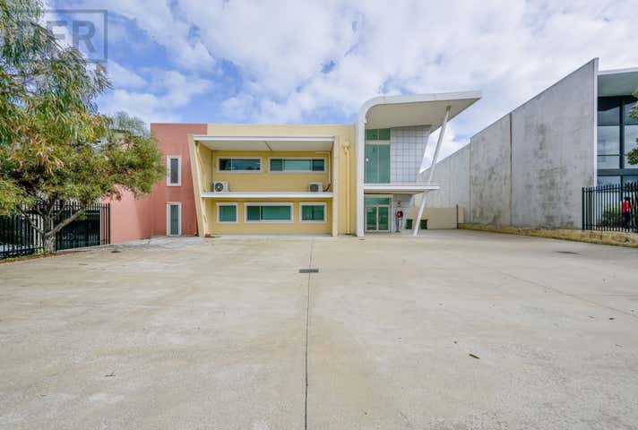 42 Sustainable Avenue Bibra Lake WA 6163 - Image 2