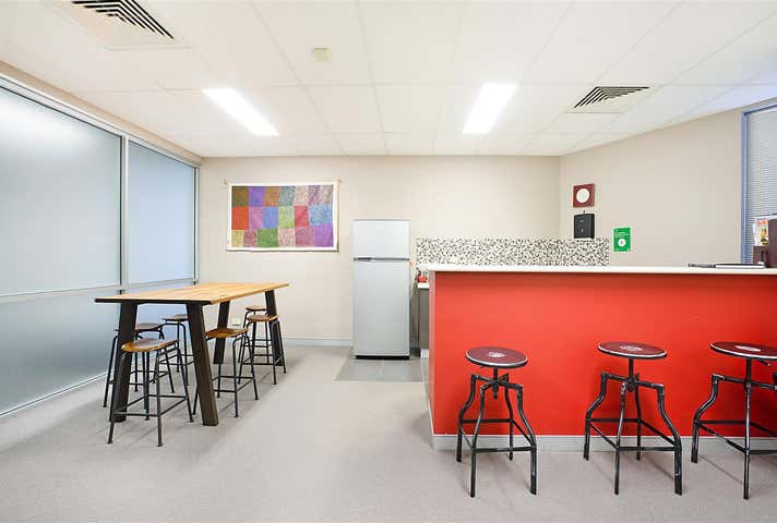 2/710 Hunter Street Newcastle West NSW 2302 - Image 7