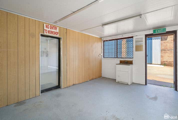 Unit 10, 8 Tinga Place Kelmscott WA 6111 - Image 4