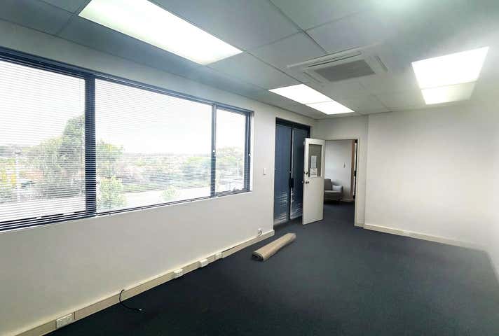 5/143-147 Somerville Boulevard Winthrop WA 6150 - Image 5