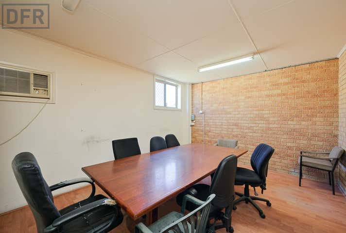 3/32 Beach Street Kwinana Beach WA 6167 - Image 15