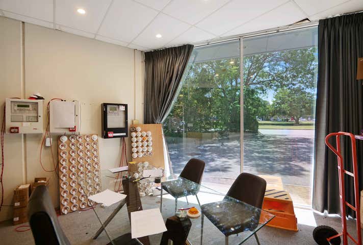 6/13-17 Sorbonne Crescent Canning Vale WA 6155 - Image 3