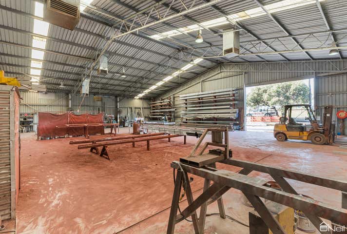 2/18 Keates Road Armadale WA 6112 - Image 8