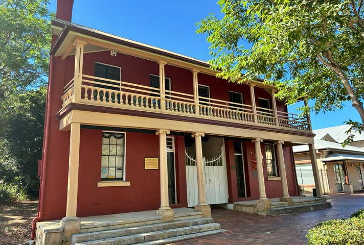 Suite 2, 298 Queen Street Campbelltown NSW 2560 - Image 1