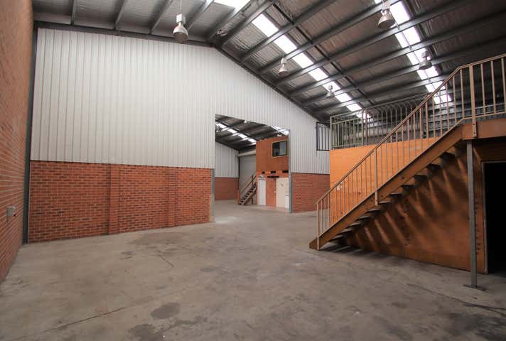 4 Doyle Avenue Unanderra NSW 2526 - Image 11