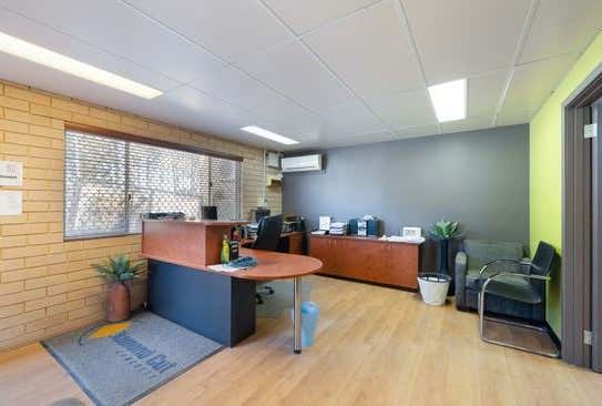 1/27 Weatherburn Way Kardinya WA 6163 - Image 5