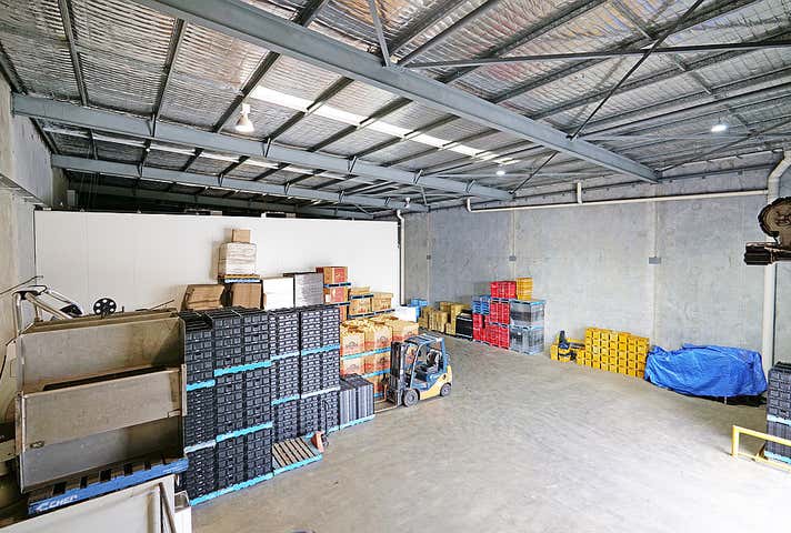 Unit 1, 11 Mallaig Way Canning Vale WA 6155 - Image 7
