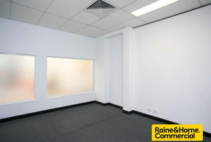 Unit 4 / 1892 Beach Road Malaga WA 6090 - Image 15