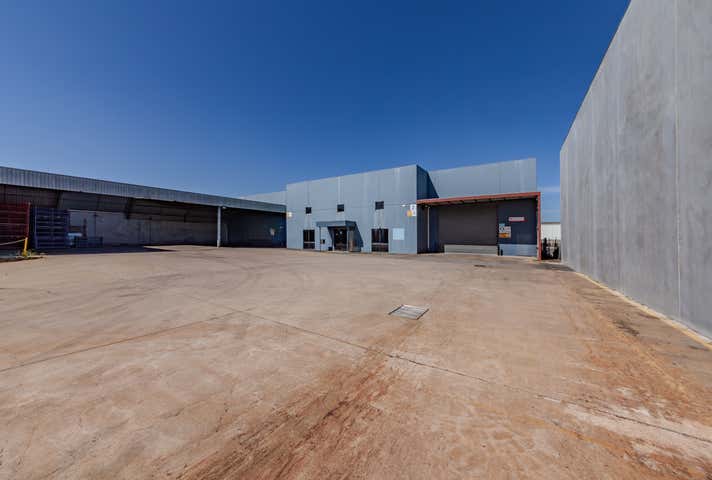 98 - 102 Hume Highway Somerton VIC 3062 - Image 4