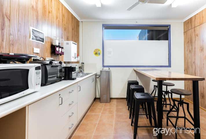 11 Riverside Avenue Werribee VIC 3030 - Image 11