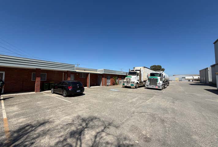 7 Coulson Way Canning Vale, 7 Coulson Way Canning Vale WA 6155 - Image 3