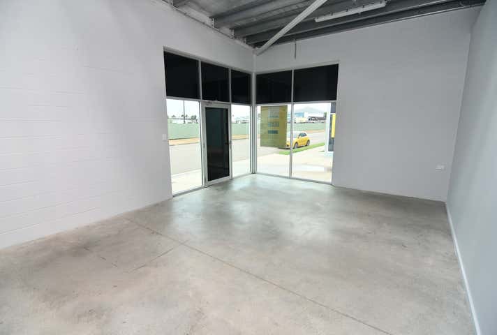 8/30 Civil Road Garbutt QLD 4814 - Image 5