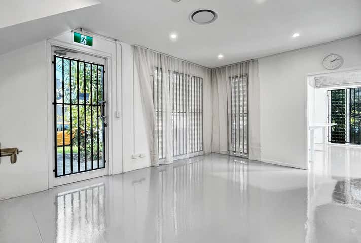 6/27 Service Street Maroochydore QLD 4558 - Image 8