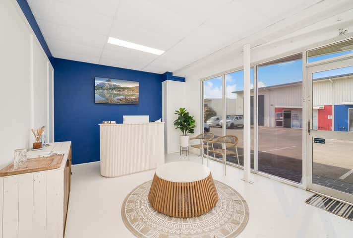 2/30 Shipley Drive Rutherford NSW 2320 - Image 2