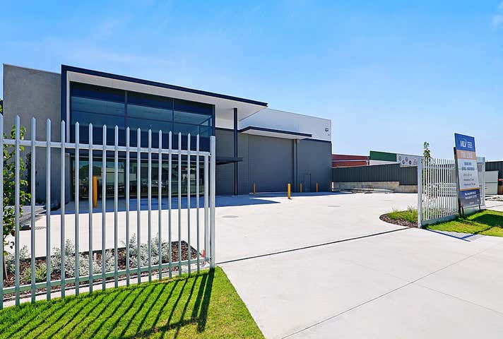 30 Tennant Street Welshpool WA 6106 - Image 2