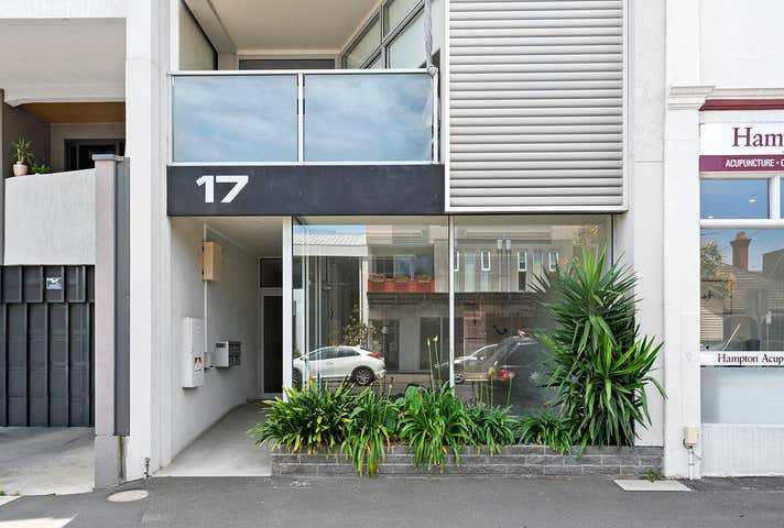 1/17 Small St Hampton VIC 3188 - Image 2