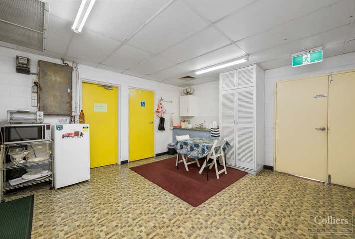 2/238 Charters Towers Road Hermit Park QLD 4812 - Image 8