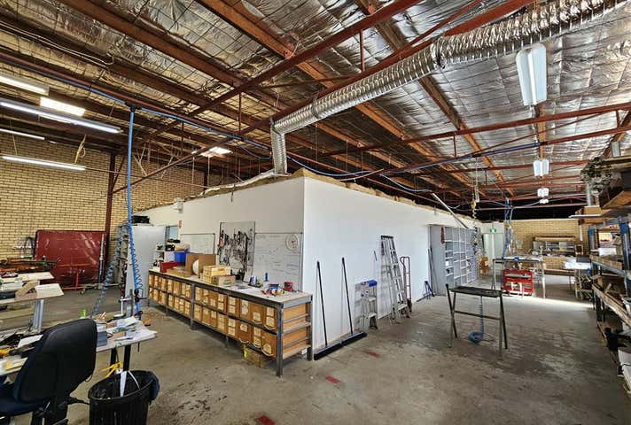 21 River Road Bayswater WA 6053 - Image 12