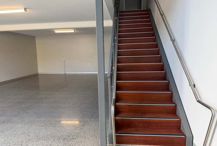 15/10 Logistics Place Arundel QLD 4214 - Image 2