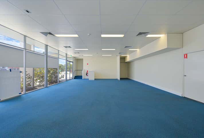 2/30 Discovery Drive Bibra Lake WA 6163 - Image 10