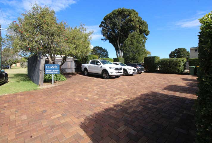 92 Herries Street East Toowoomba QLD 4350 - Image 10