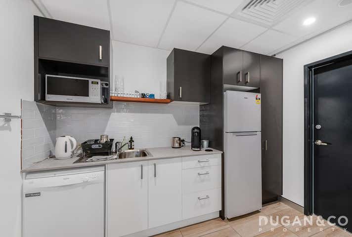 17/8-12 Stuart Street Bulimba QLD 4171 - Image 4