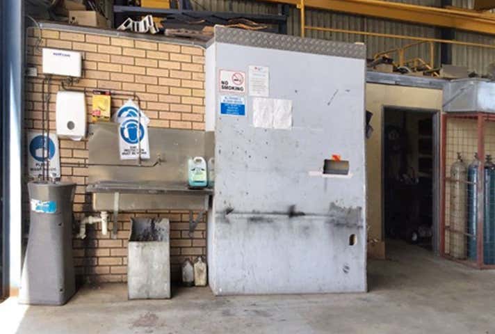 57 Attwell Street Landsdale WA 6065 - Image 9