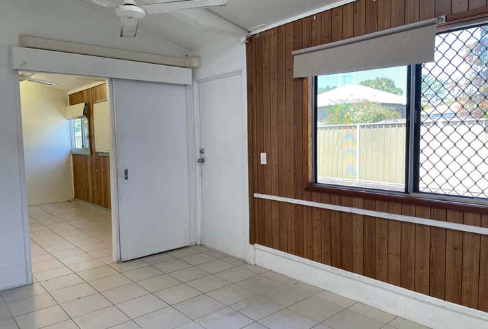 2/472 Severin Street Manunda QLD 4870 - Image 5
